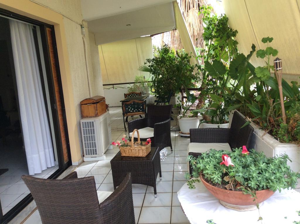 Filyra Homestay Athene Buitenkant foto