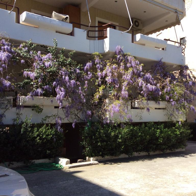 Filyra Homestay Athene Buitenkant foto